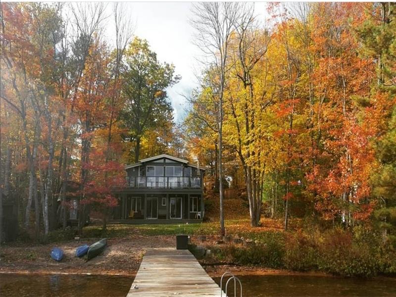 Loon Lake House Muskoka Lakes Cottage Rental GL33953