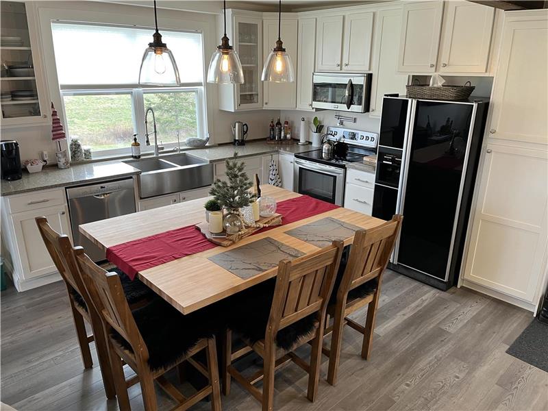 Shore Beats Work 6 Hortons Point Malagash Cottage Rental GL33965