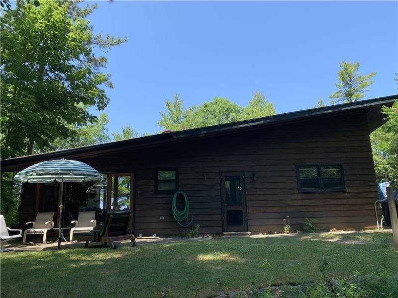 Waterfront! Southcott Pines, Grand Grand Bend Cottage Rental PL