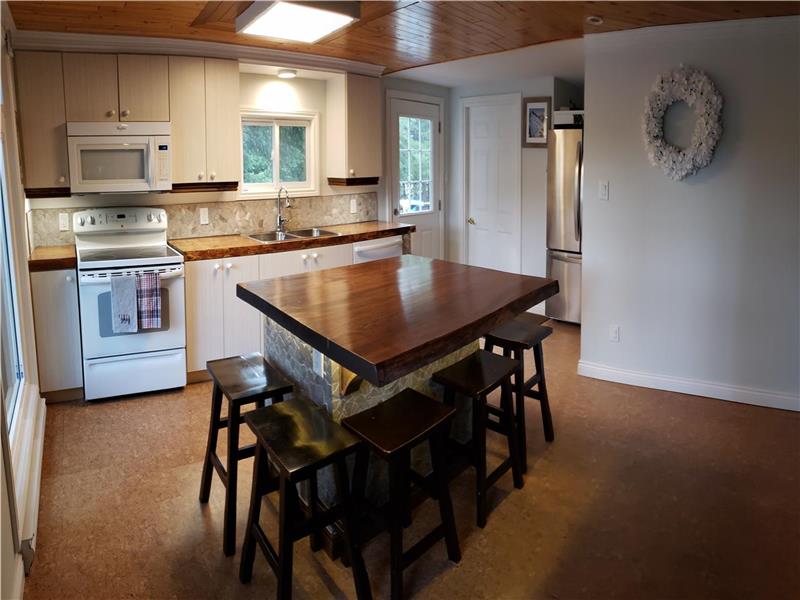 Dream Cottage on Lower Buckhorn Buckhorn Cottage Rental DI34226