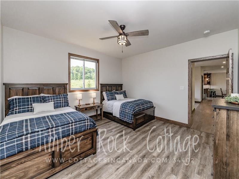 Timber Rock Cottage Fall/Winter Utterson Cottage Rental DI34402