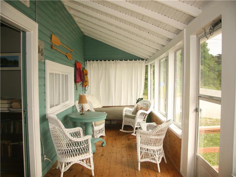 Dalhousie Lake Beach Cottage Perth Cottage Rental PL34477 CottagesInCanada