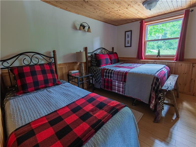 A Relaxing, Peaceful Cottage Resort Combermere Cottage Rental DI