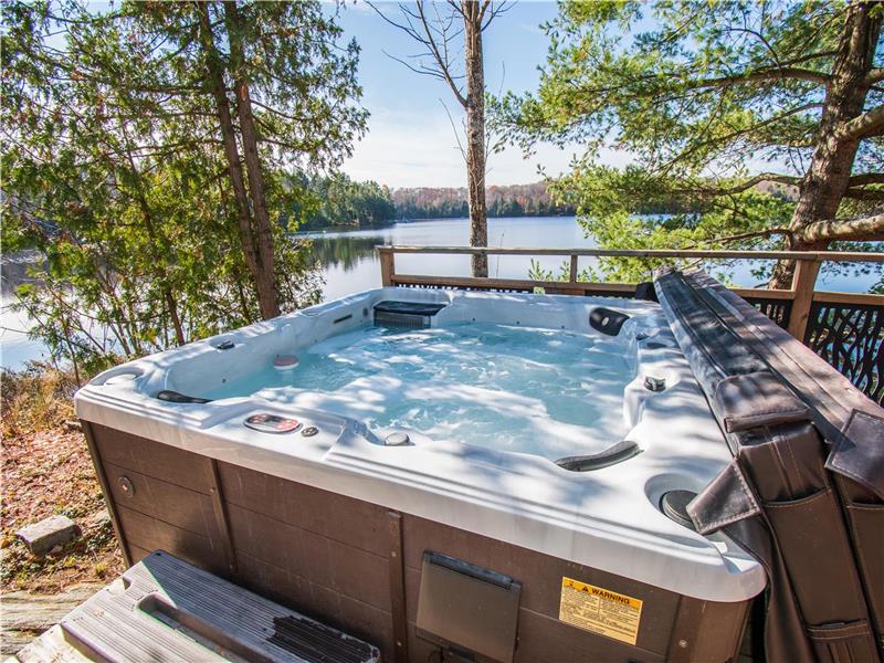 Stunning Luxury Muskoka Lakefront Mactier Cottage Rental PL34680