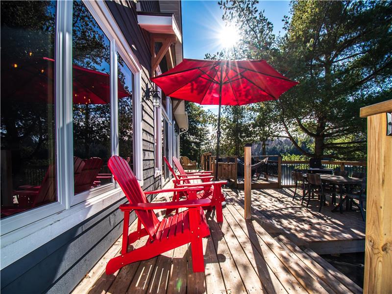 Stunning Luxury Muskoka Lakefront Mactier Cottage Rental PL34680