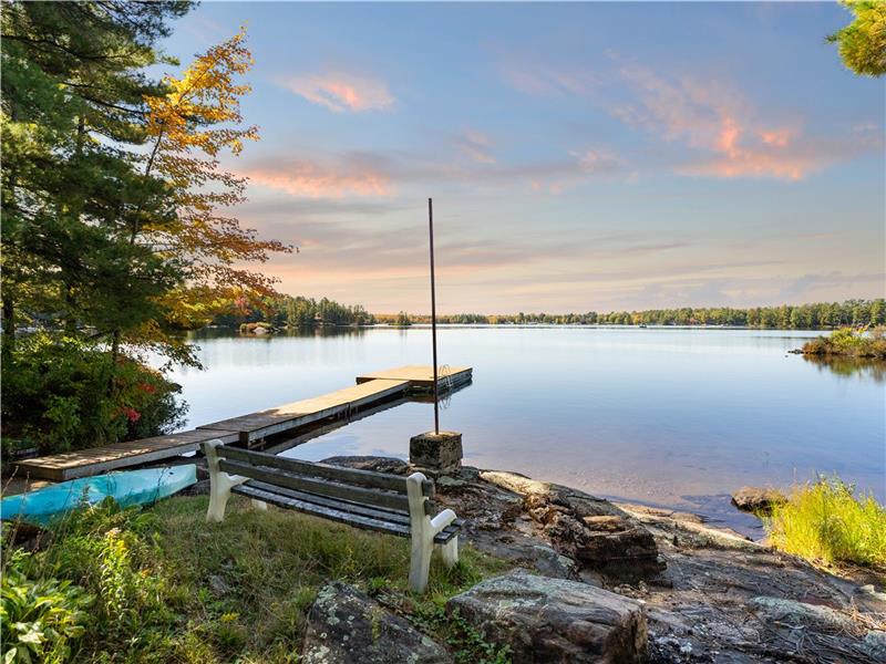 Sunset Point Tennis Lovers Lake Gravenhurst Cottage Rental GL