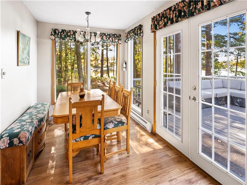 Sunset Point Tennis Lovers Lake Gravenhurst Cottage Rental GL