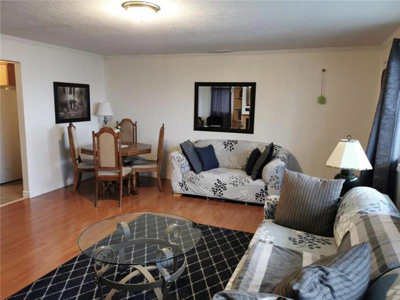 Wasaga Beachfront Cottage & Pool! Wasaga Beach Cottage Rental GL34981 CottagesInCanada