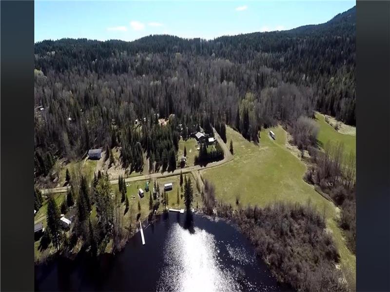 Carver's Cottage A Magical Canim Lake Cottage Rental GL35124