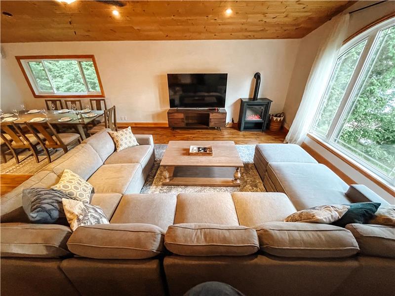 Sandy Beach Waterfront w/ AC French River Cottage Rental PL35185