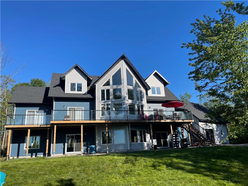 Lakeview Cottage Burks Falls Cottage Rental PL35252 CottagesInCanada