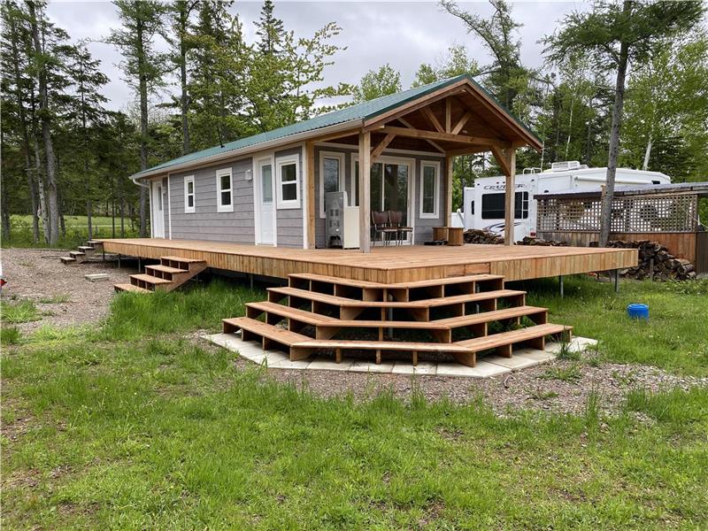 Mini Maison récemment rénover sur Chalet à louer Caraquet PL35311