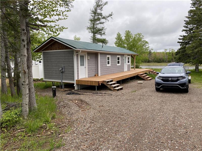 Mini Maison récemment rénover sur Chalet à louer Caraquet PL35311 CottagesInCanada