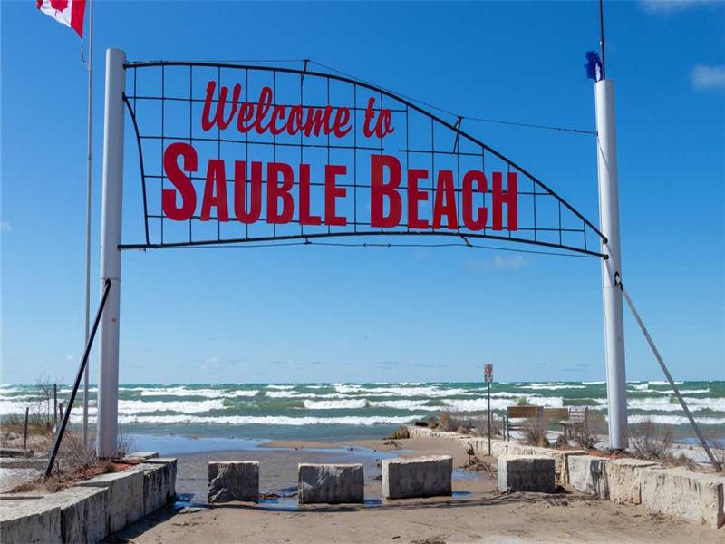 Luxury & Spacious 1Bd+D Apartment Sauble Beach Cottage Rental GL