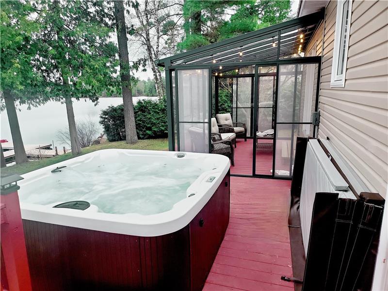 White Lake waterfront cottage with Calabogie Cottage Rental GL