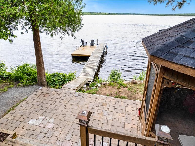 Waterfront 4 bedroom family cottage Carleton Place Cottage Rental
