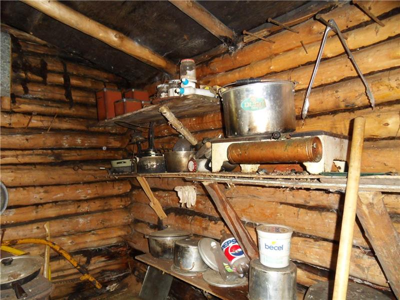 Remote Camp and Land (Flyin) Gogama Cottage for Sale FS35703