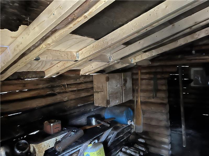 Remote Camp and Land (Flyin) Gogama Cottage for Sale FS35703