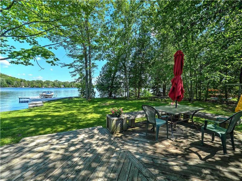BEAUTIFUL SUGARBUSH ESTATES "THE Fenelon Falls Cottage Rental DI