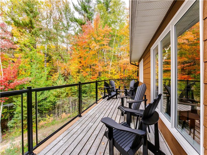 Pine Lodge on Danford Lake, sandy Kazabazua / Danford Lake Cottage