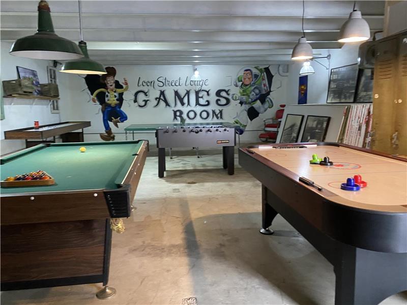 The Loon Street Lodge Cottage Rental DI35769