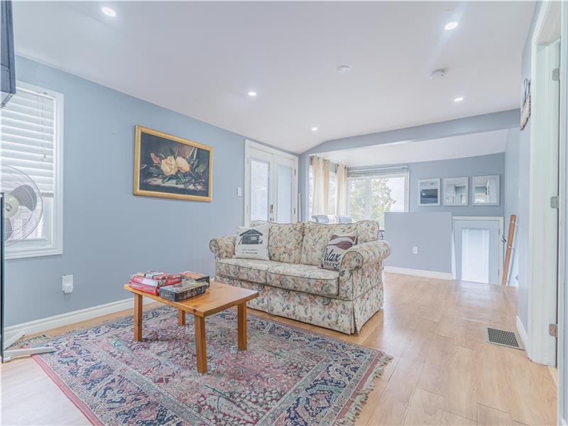 Sunset Paradise Waterfront Cottage Nestleton Station Cottage Rental