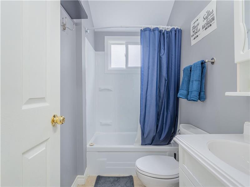 Sunset Paradise Waterfront Cottage Nestleton Station Cottage Rental