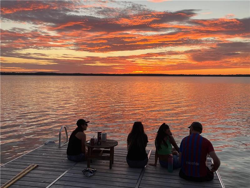 Sunset Paradise Waterfront Cottage Nestleton Station Cottage Rental