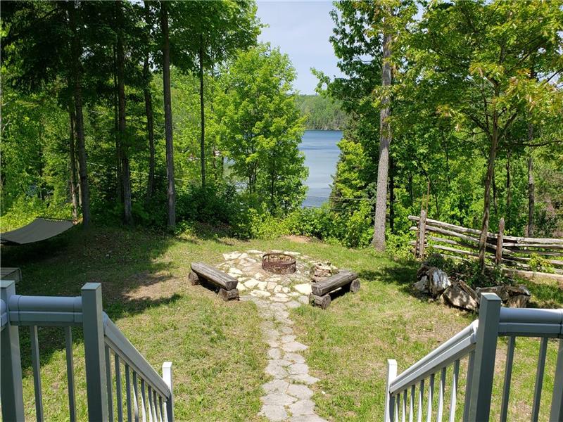 The Bay Lake Escape in Bancroft Bancroft Cottage Rental PL36214