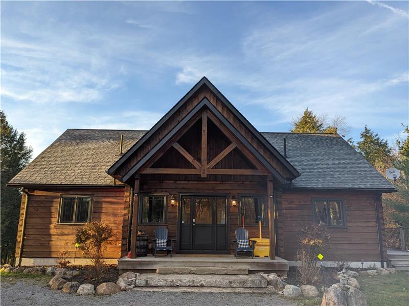 HAMMOND HAVEN Apsley Cottage Rental PL36342 CottagesInCanada