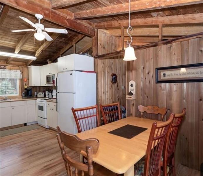 Maple Grove Retreat on Mink Lake Eganville Cottage Rental GL36455