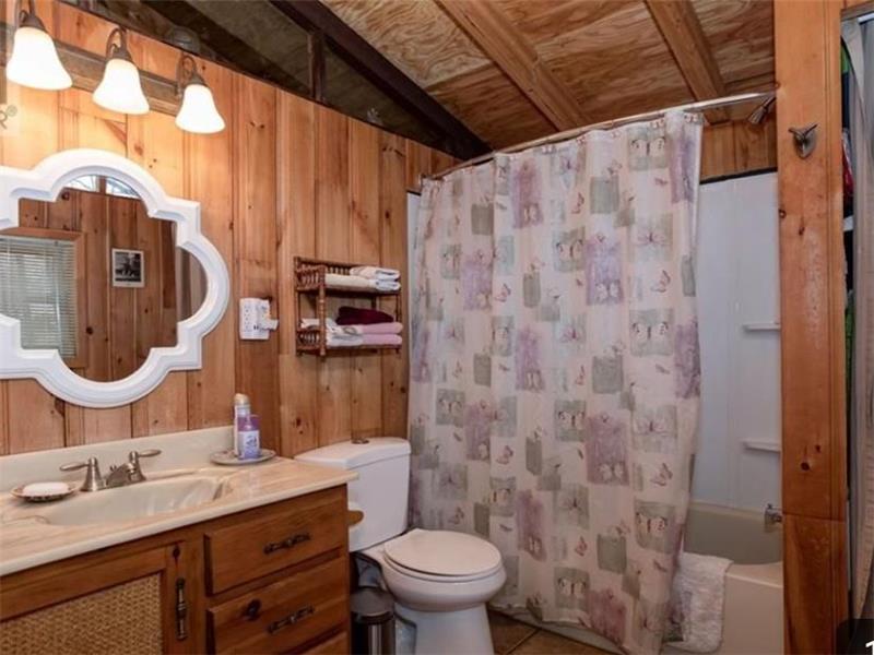 Maple Grove Retreat on Mink Lake Eganville Cottage Rental GL36455