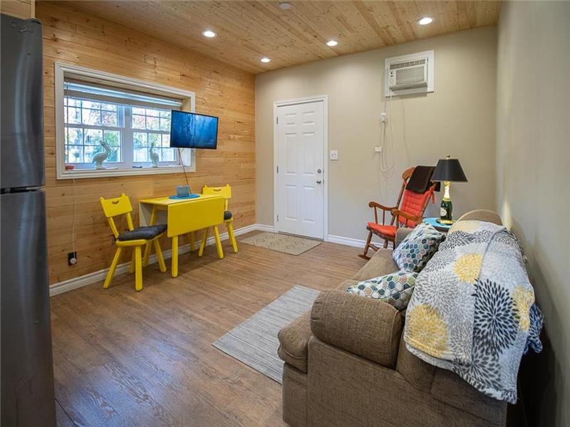 Big Fun Little Cottage Cozy Port Burwell Cottage Rental PL36524