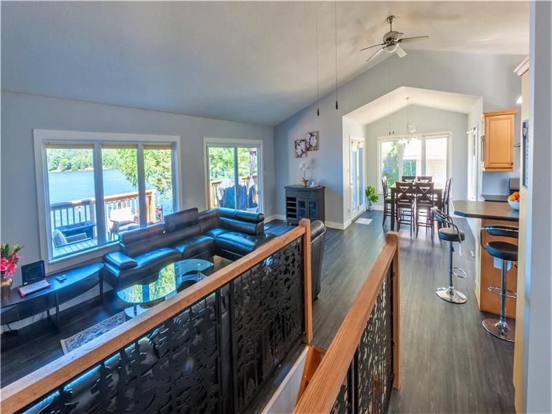 Lakefront Getaway Cottage in Haliburton Cottage Rental DI36534