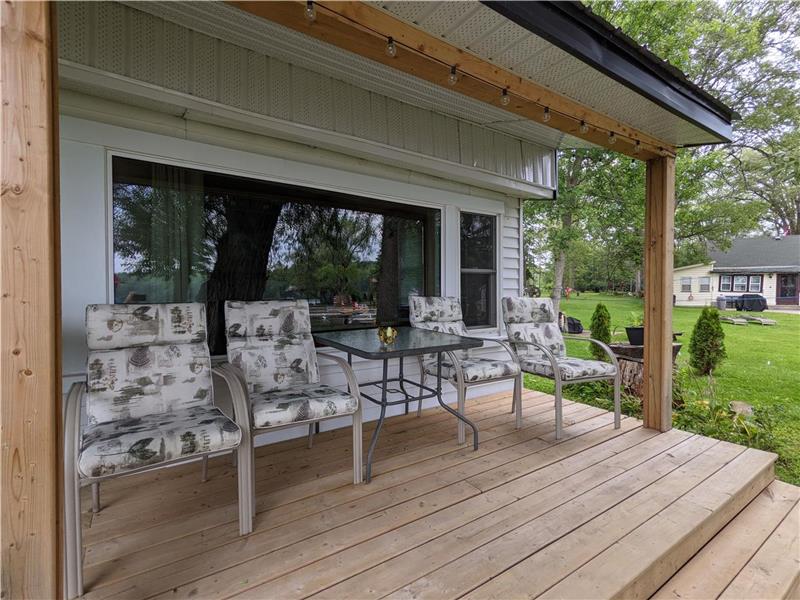 Trent River Waterfront Getaway Rice Lake Cottage Rental PL36627