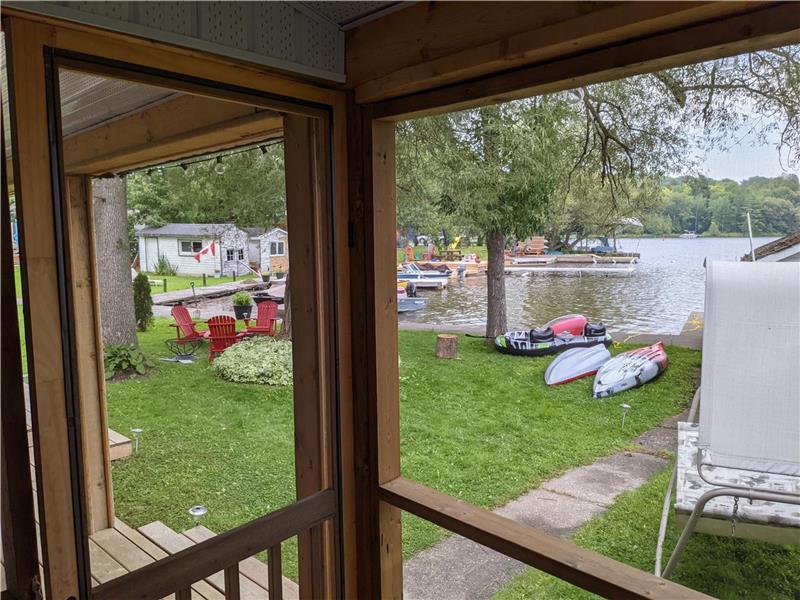 Trent River Waterfront Getaway Rice Lake Cottage Rental PL36627