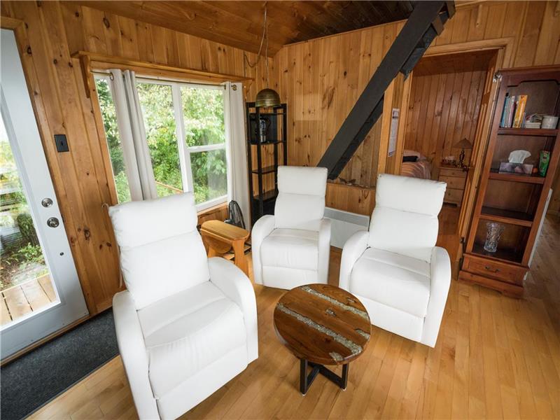 Lobster Cove Cottage Northport Cottage Rental PL36763