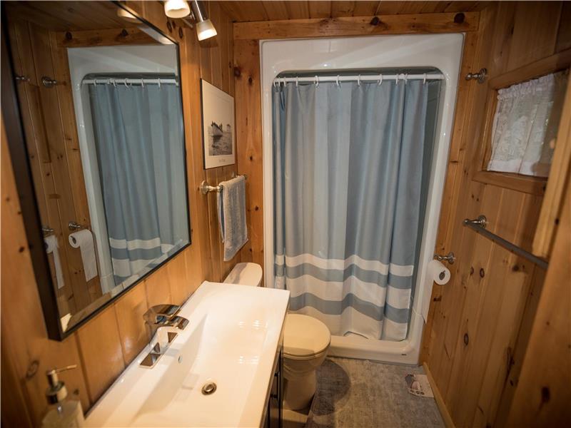 Lobster Cove Cottage Northport Cottage Rental PL36763
