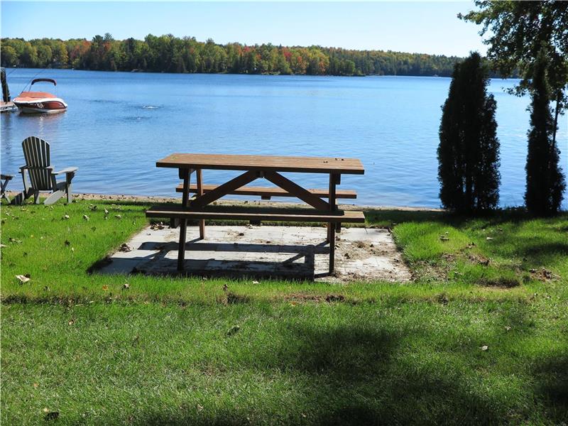 Cottage Gem on Shadow Lake Norland Cottage Rental DI36768