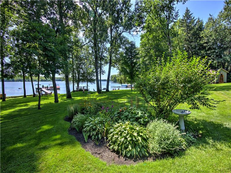 Cottage Gem on Shadow Lake Norland Cottage Rental DI36768