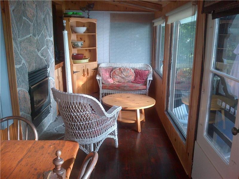 Cottages on Clear Lake at Torrance, Torrance Cottage Rental GL36903 CottagesInCanada