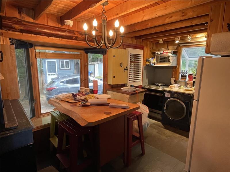 Cottages on Clear Lake at Torrance, Torrance Cottage Rental GL36903 CottagesInCanada