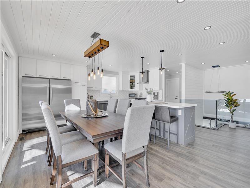 The North Shore Waterfront Madoc Cottage Rental DI36911