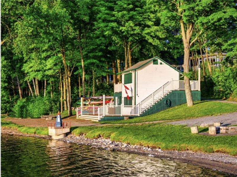 East Lake Cottage Escape 10 Cherry Valley Cottage Rental DI37041