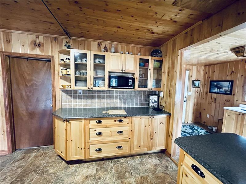 Come Enjoy the beauty of the North! Marten River Cottage Rental PL