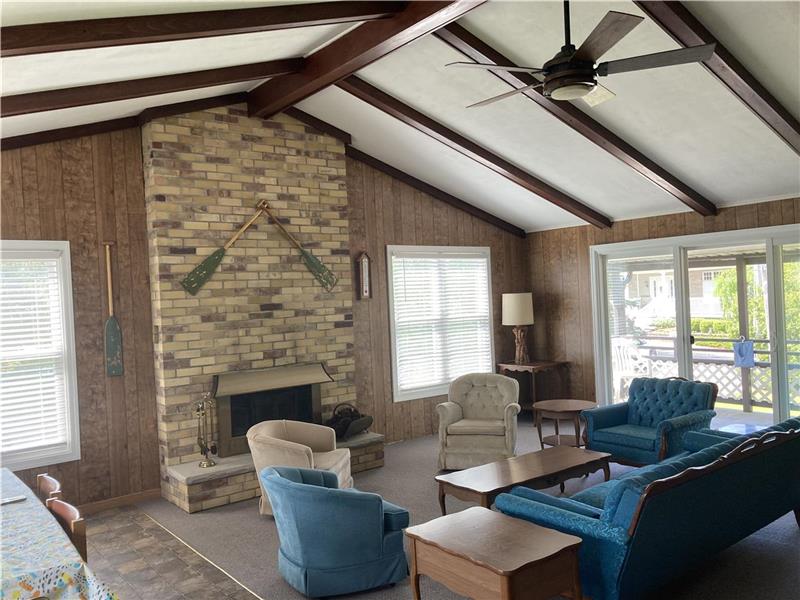 Rustic Retreat Port Franks Cottage Rental GL37105 CottagesInCanada