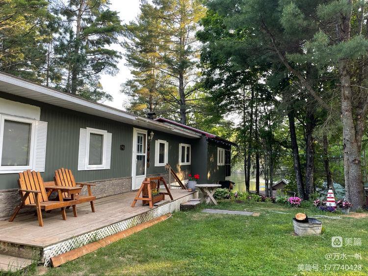 Ontario Waterfront Cottage on Clear Mcarthurs Mills Cottage Rental