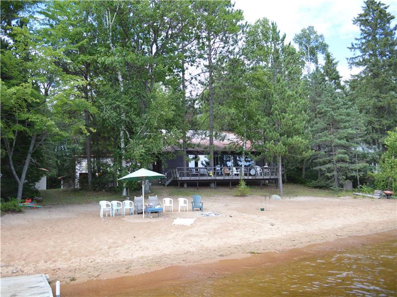 Negeek Lake Beach Front Cosy Combermere Cottage Rental DI37143