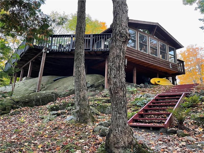 Hilltop on Hudson Dunchurch Cottage Rental PL37157 CottagesInCanada