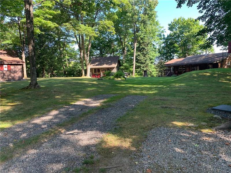 Hilltop on Hudson Dunchurch Cottage Rental PL37157 CottagesInCanada